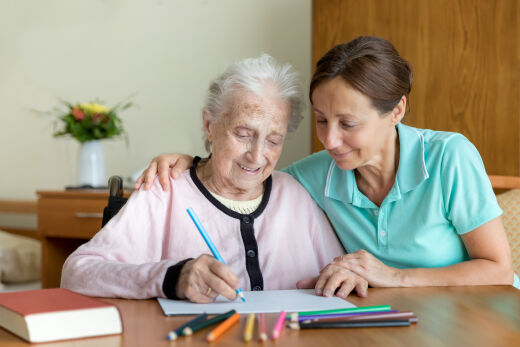 Originalbild Betreuungskraft im Pflegeheim